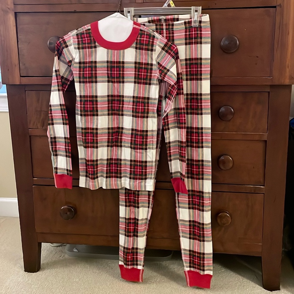New, Holiday PJs Hanna Anderson
